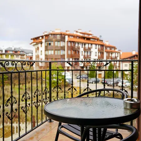 Pirin Elegance By Gondola Lift アパート バンスコ